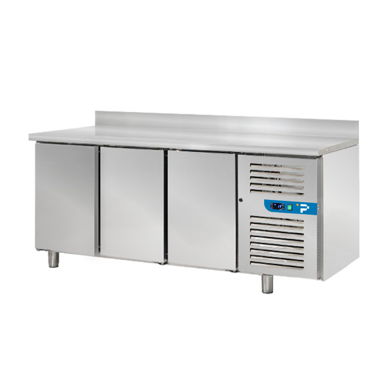 Tavolo refrigerato premium con n° 3 porte GN 1/1 con alzatina