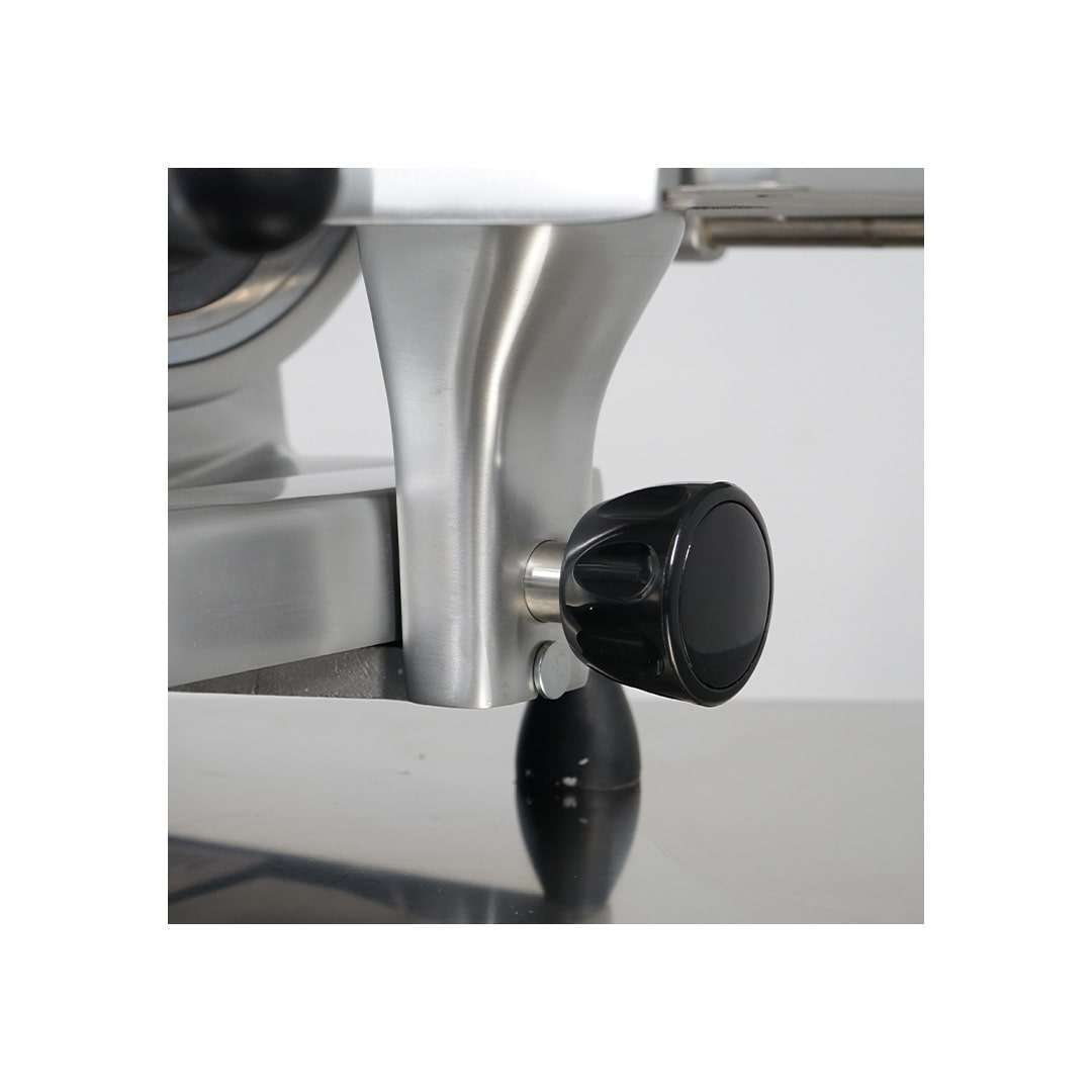 PFA302PS_AFFETTATRICE VERTICALE PER SALUMI MONOFASE O TRIFASE CON LAMA DA Ø 300 A Ø 370MM_dett11-min