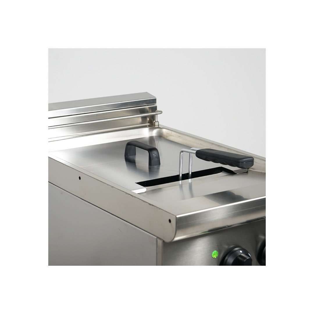 PFB7FRE1V-PFB7FRE1V17_dett3-min