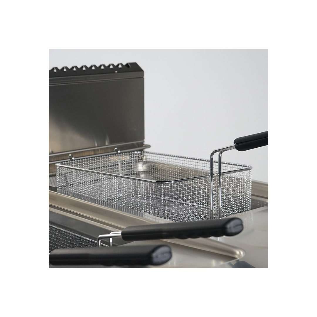 PFP9FRG2V17-22_dett4-min